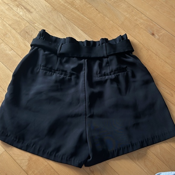 Dynamite shorts - Picture 3 of 3